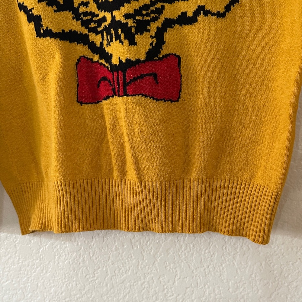 BONGO Mustard Sweater with Tiger Design - Picture 3 of 5